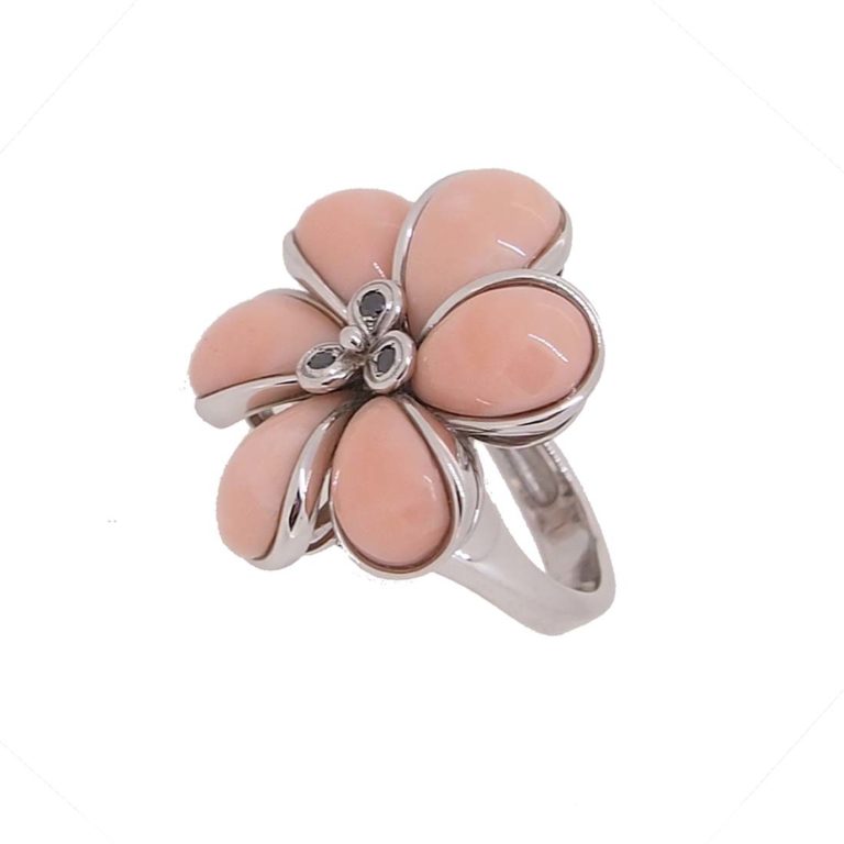 Bague Fleur Or Blanc 18k Et Corail Rose La Taillerie Du Corail